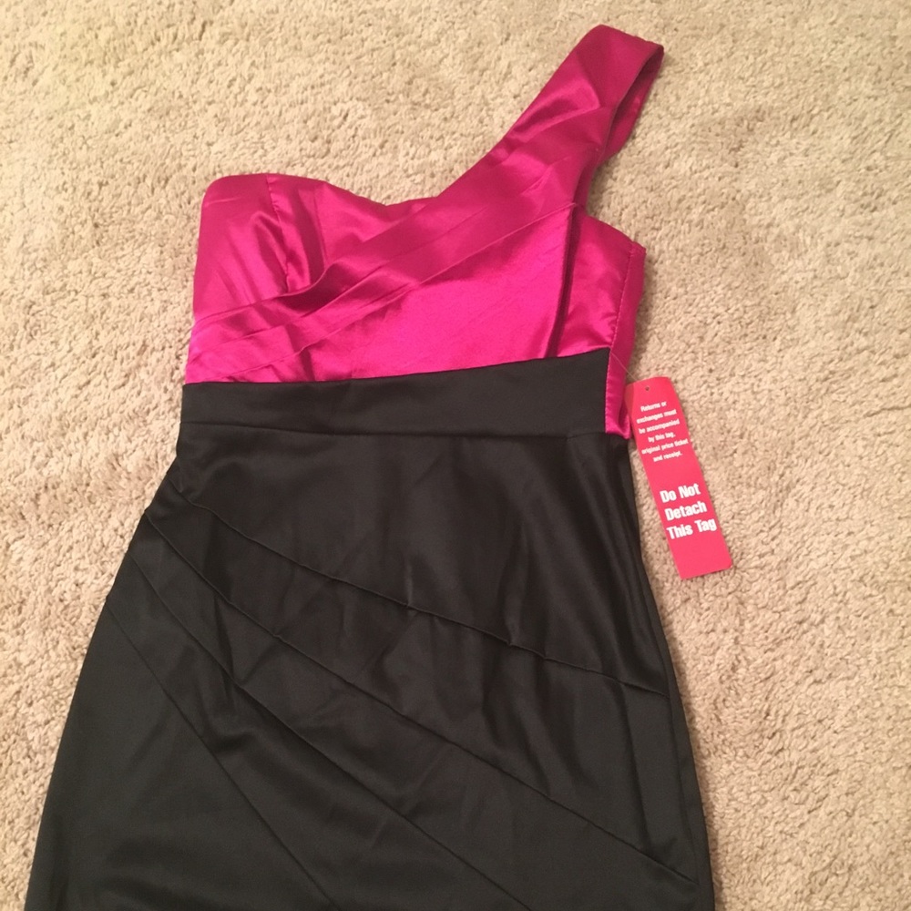 Never worn Dress
